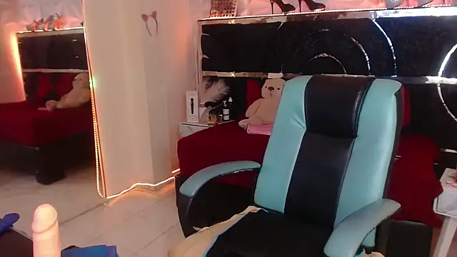 red moon 2 online show from February 4, 12:16 am