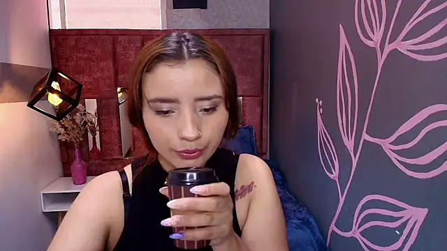 Snapshot of ZaraNolimits_ chatting on July 17, 12:56 pm ZaraNolimits online show from July 17, 12:56 pm