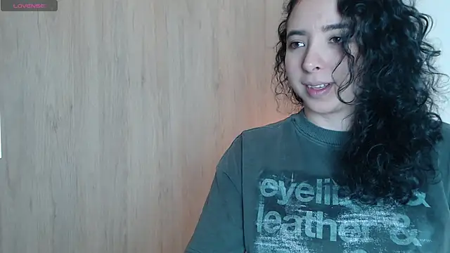 Snapshot of Abii_26 chatting on June 6, 1:11 am Abii 26 online show from June 6, 1:11 am