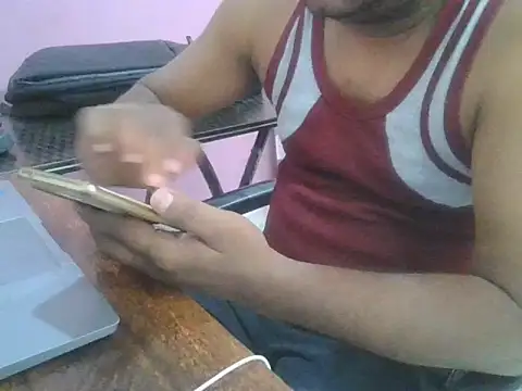 Snapshot of ITGuyhyd chatting on November 7, 4:34 am ITGuyhyd online show from November 7, 4:34 am