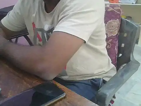 Snapshot of ITGuyhyd chatting on November 17, 7:25 am ITGuyhyd online show from November 17, 7:25 am