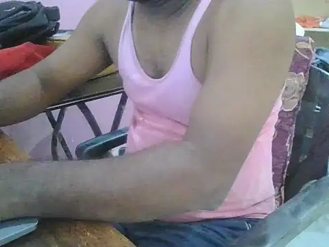 Snapshot of ITGuyhyd chatting on November 26, 8:37 am ITGuyhyd online show from November 26, 8:37 am