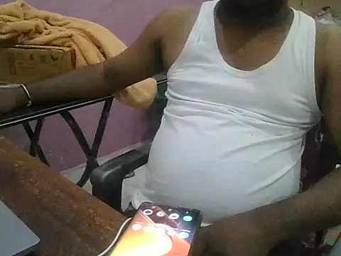 Snapshot of ITGuyhyd chatting on November 28, 6:10 pm ITGuyhyd online show from November 28, 6:10 pm