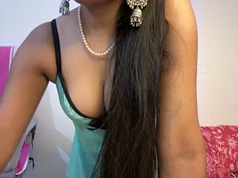 Snapshot of roshni-5 chatting on March 1, 6:21 pm roshni-5 online show from March 1, 6:21 pm