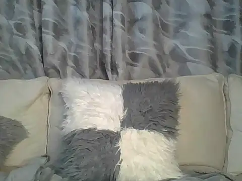 Snapshot of Chocolate_queen2 chatting on January 9, 8:24 am Chocolate queen2 online show from January 9, 8:24 am