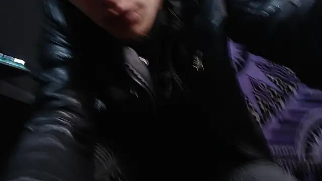 Dicaprioo  online show from January 28, 2:31 pm