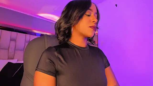 EmilyHaan online show from March 13, 8:11 pm