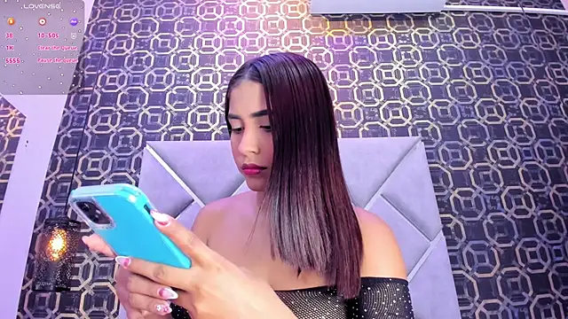 Snapshot of CherryBlossom23 chatting on November 8, 1:28 am CherryBlossom23 online show from November 8, 1:28 am