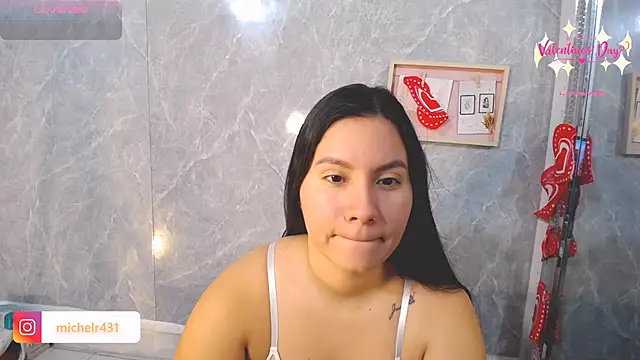 Mia  reys online show from February 16, 1:07 pm