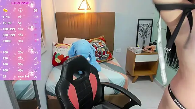 delilaquinn online show from December 19, 6:34 pm