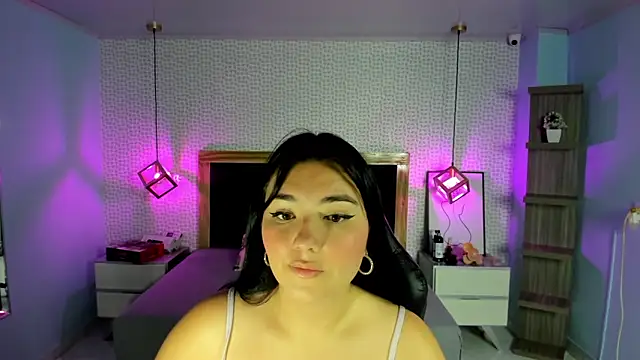 delilaquinn online show from March 20, 12:11 pm