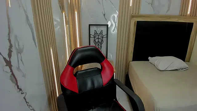 delilaquinn online show from December 3, 12:25 pm