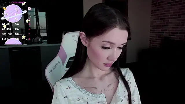 sweetiebones online show from February 7, 3:45 am