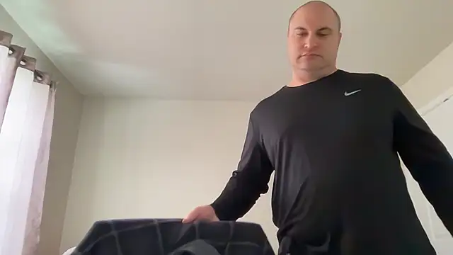 SluggishChase99 online show from February 16, 2:35 pm