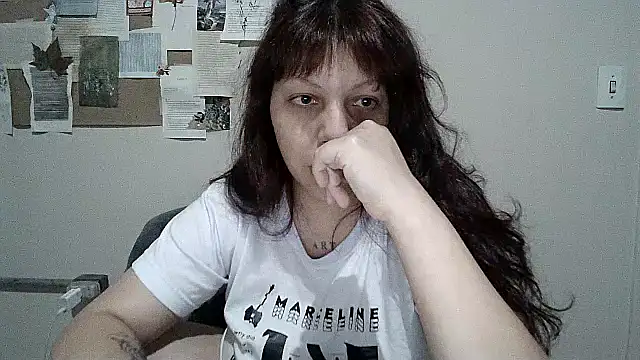 bbyedarling online show from November 3, 1:29 am