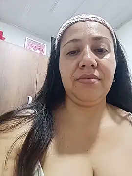 layla gomez online show from May 31, 3:58 am