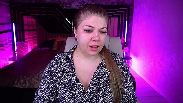 Snapshot of GabbieJay chatting on July 30, 12:37 pm GabbieJay online show from July 30, 12:37 pm
