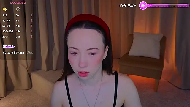 Snapshot of Hayle_Hill chatting on May 7, 12:38 am Hayle Hill online show from May 7, 12:38 am