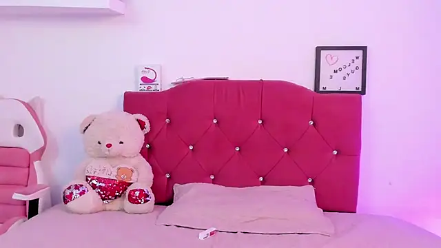 LucianaTomson online show from January 15, 10:57 pm