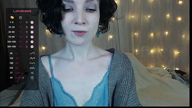 TinaWince online show from December 7, 4:31 am