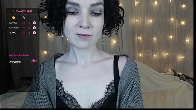 TinaWince online show from December 8, 4:46 am