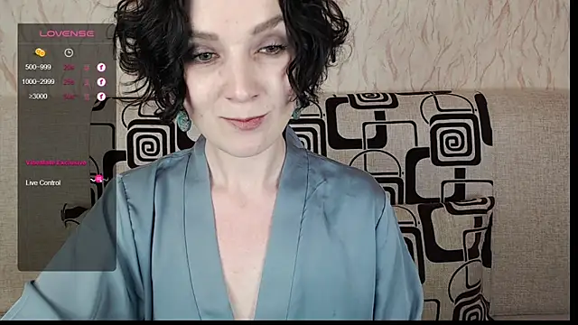 TinaWince online show from March 22, 9:45 am