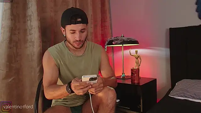 Valentinoford online show from October 27, 8:02 pm