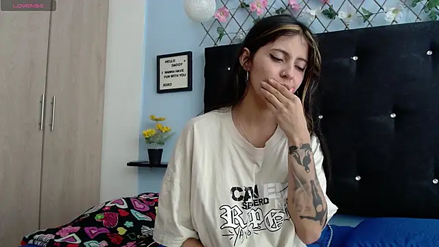 evatits 1 online show from January 11, 2:44 pm