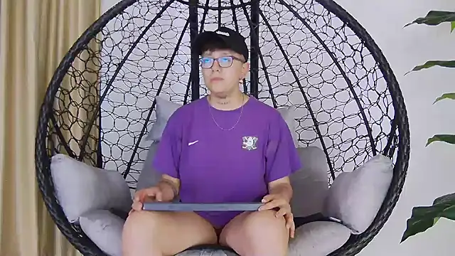 alex noa online show from November 15, 7:21 pm