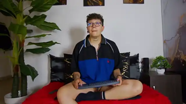 alex noa online show from February 7, 7:17 pm