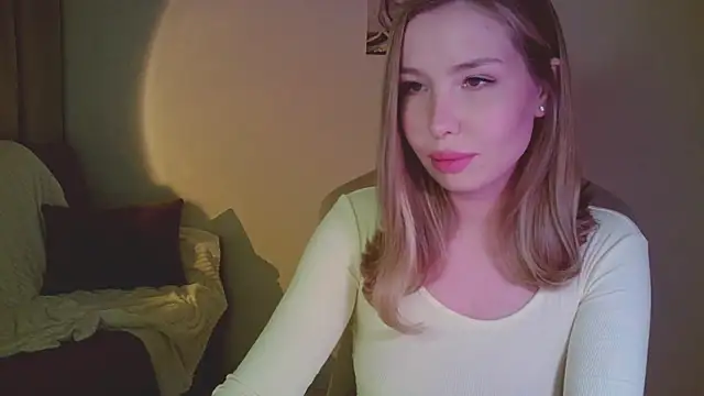 Snapshot of mia_raspberrie chatting on April 28, 10:04 pm mia raspberrie online show from April 28, 10:04 pm