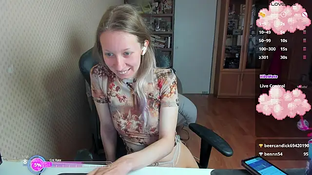 Snapshot of cutieMila chatting on October 11, 9:08 am cutieMila online show from October 11, 9:08 am