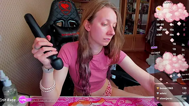 Snapshot of cutieMila chatting on June 22, 5:37 am cutieMila online show from June 22, 5:37 am