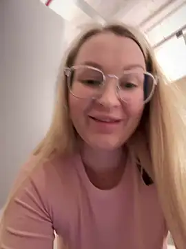 Teya moon  online show from February 4, 11:27 am