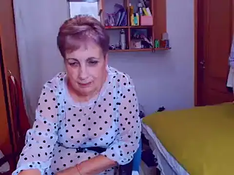 Snapshot of Victoria5643 chatting on December 1, 9:59 pm Victoria5643 online show from December 1, 9:59 pm