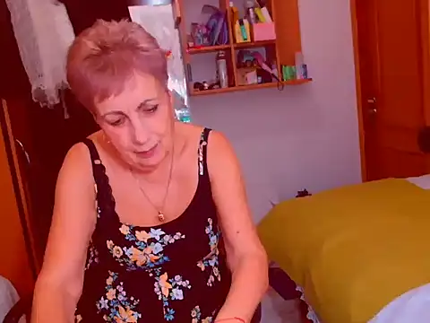 Snapshot of Victoria5643 chatting on December 3, 8:17 pm Victoria5643 online show from December 3, 8:17 pm