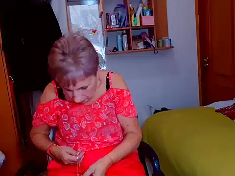 Snapshot of Victoria5643 chatting on December 9, 6:57 pm Victoria5643 online show from December 9, 6:57 pm