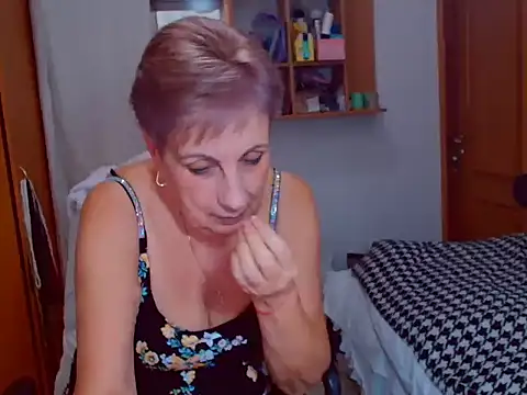 Snapshot of Victoria5643 chatting on December 23, 7:09 pm Victoria5643 online show from December 23, 7:09 pm