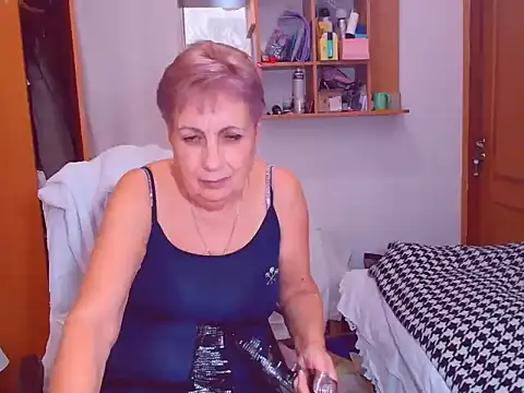 Snapshot of Victoria5643 chatting on December 23, 10:23 pm Victoria5643 online show from December 23, 10:23 pm