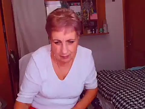 Snapshot of Victoria5643 chatting on December 27, 7:57 pm Victoria5643 online show from December 27, 7:57 pm