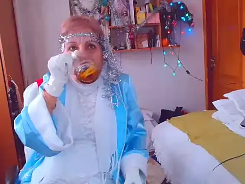 Snapshot of Victoria5643 chatting on January 12, 9:19 am Victoria5643 online show from January 12, 9:19 am