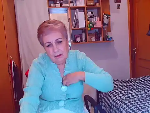 Snapshot of Victoria5643 chatting on February 11, 6:55 pm Victoria5643 online show from February 11, 6:55 pm