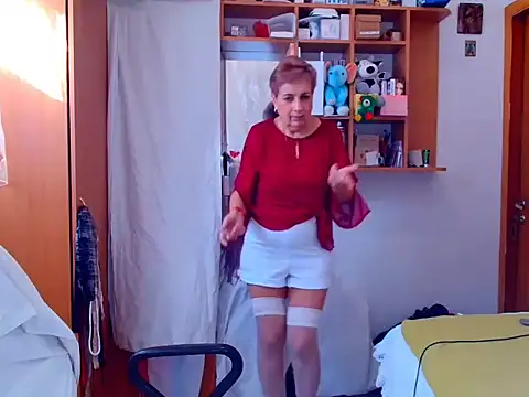 Snapshot of Victoria5643 chatting on February 23, 7:44 am Victoria5643 online show from February 23, 7:44 am