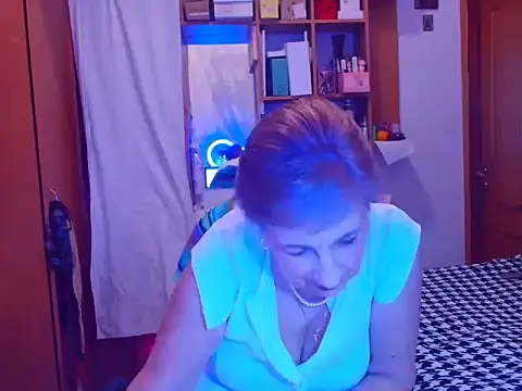 Snapshot of Victoria5643 chatting on March 17, 7:48 pm Victoria5643 online show from March 17, 7:48 pm