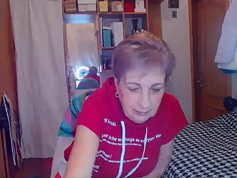 Snapshot of Victoria5643 chatting on March 18, 8:48 pm Victoria5643 online show from March 18, 8:48 pm