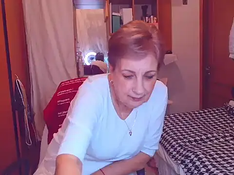 Snapshot of Victoria5643 chatting on March 19, 8:11 pm Victoria5643 online show from March 19, 8:11 pm