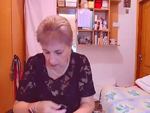 Snapshot of Victoria5643 chatting on September 23, 7:50 pm Victoria5643 online show from September 23, 7:50 pm