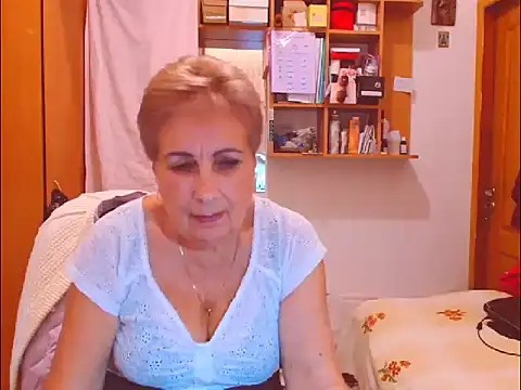 Snapshot of Victoria5643 chatting on September 25, 4:43 pm Victoria5643 online show from September 25, 4:43 pm