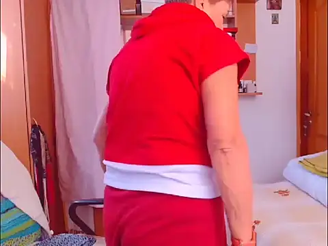 Snapshot of Victoria5643 chatting on September 28, 7:25 am Victoria5643 online show from September 28, 7:25 am