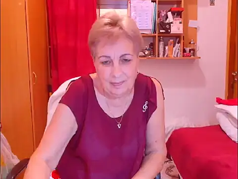 Snapshot of Victoria5643 chatting on October 12, 8:08 pm Victoria5643 online show from October 12, 8:08 pm